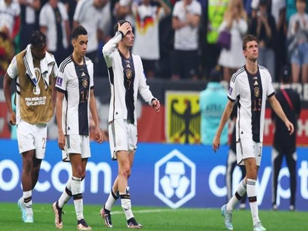 Bóng đá Quốc Tế 2/12: Sao Đức lập kỷ lục ngày chia tay World Cup