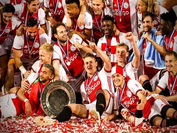 Câu lạc bộ Ajax - Lịch sử, thành tích & những cầu thủ nổi tiếng
