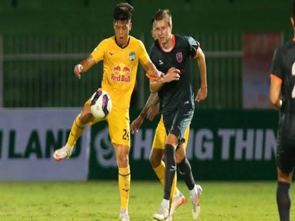 Cầu thủ Nguyễn Đức Việt nhiều lần được Kiatisak triệu tập vào đội 1 của HAGL