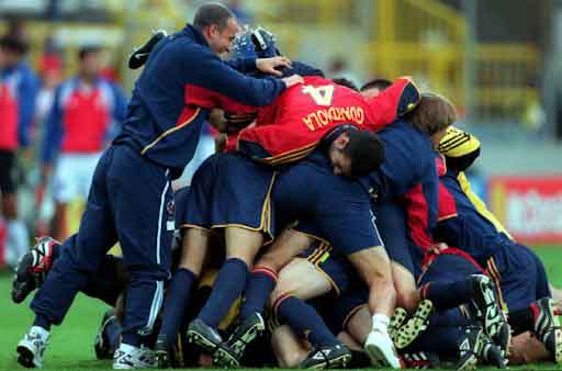 Top 3. Nam Tư 3 - 4 Tây Ban Nha (Vòng bảng 2000)
