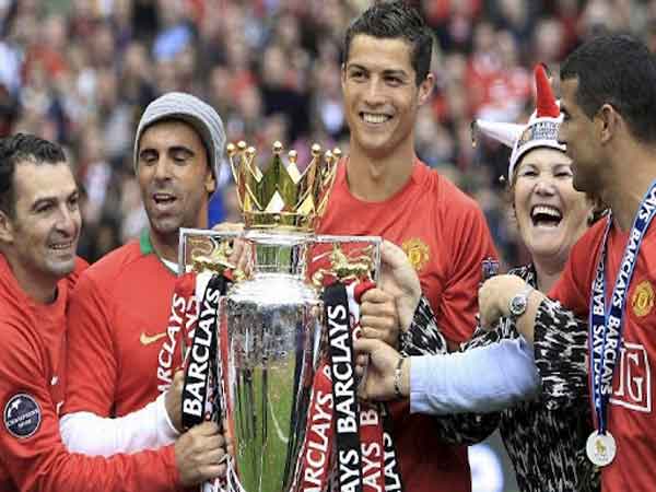 Ronaldo có bao nhiêu cúp Ngoại Hạng Anh?