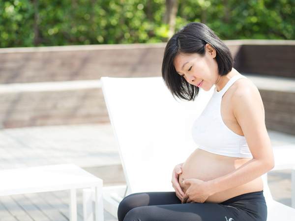 Mộng mị thấy bạn cấp 3 có bầu