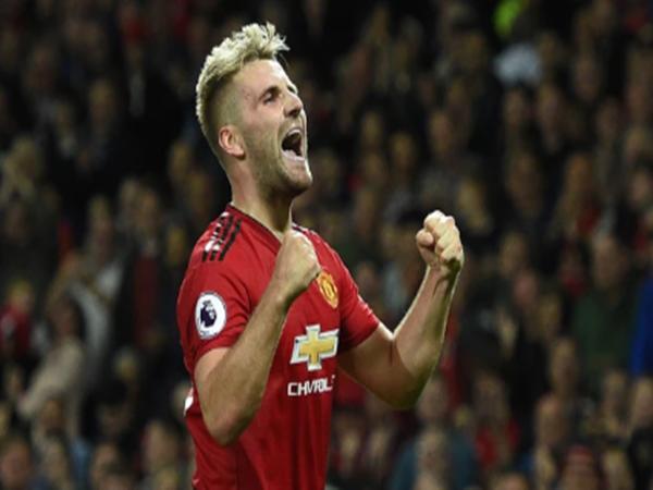 Hậu vệ cánh trái MU xuất sắc