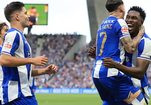 Tầm ảnh hưởng và phong độ hiện tại của ngôi sao tuyến giữa