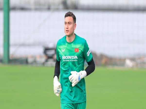 Trở về từ Nga - Dấu mốc gia nhập đội tuyển Việt Nam