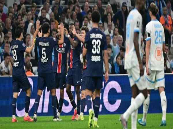 Văn hóa CĐV: Khi tình yêu bóng đá biến thành hận thù Văn hóa CĐV: Khi tình yêu bóng đá biến thành hận thù