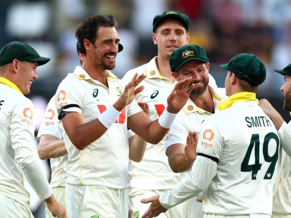 Điều kiện sân hỗ trợ tốc độ giúp Australia kiểm soát nhịp trận